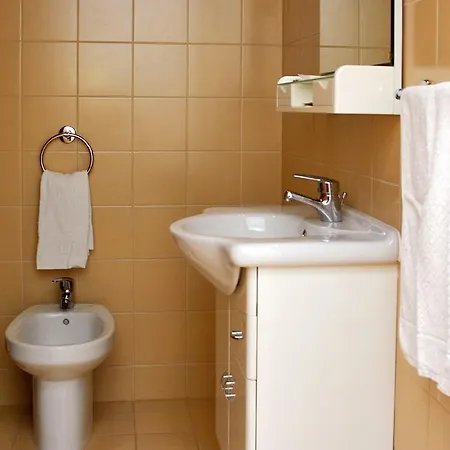 Casa De Retiros N. S. Perpetuo Socorro Hotel *