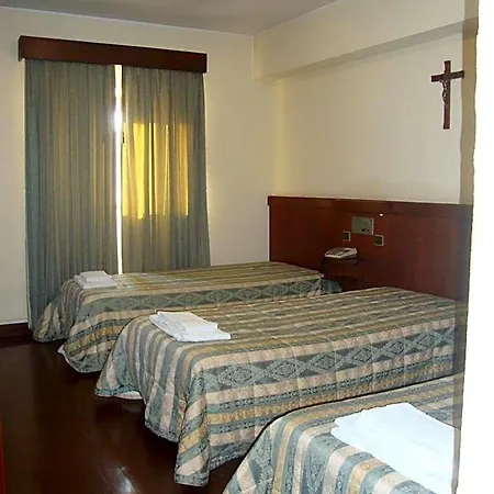 Casa De Retiros N. S. Perpetuo Socorro 호텔