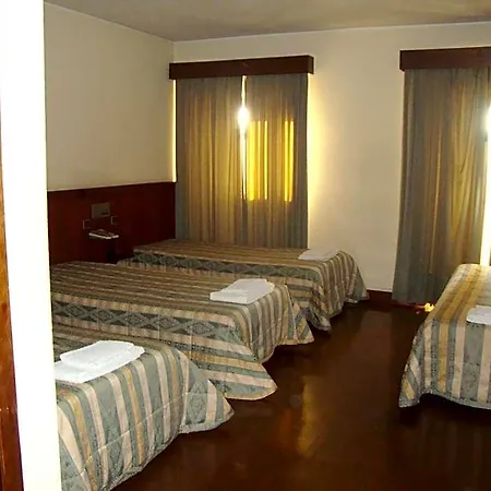 Casa De Retiros N. S. Perpetuo Socorro فندق