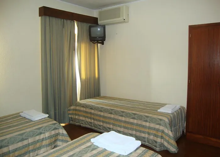 Casa De Retiros N. S. Perpetuo Socorro ギマランイス