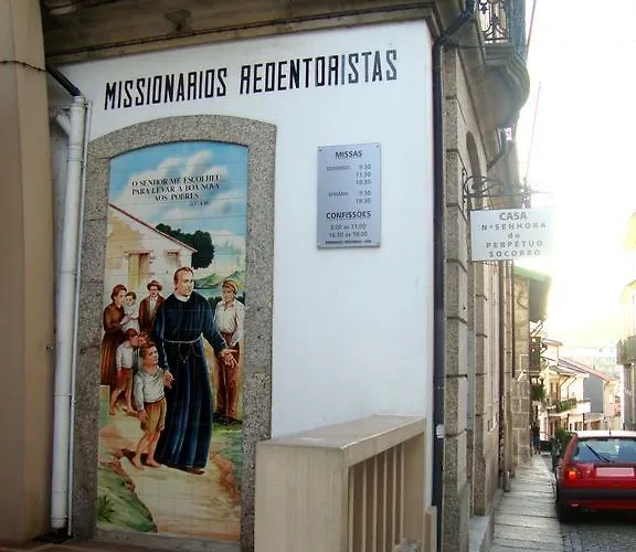 Casa De Retiros N. S. Perpetuo Socorro ギマランイス